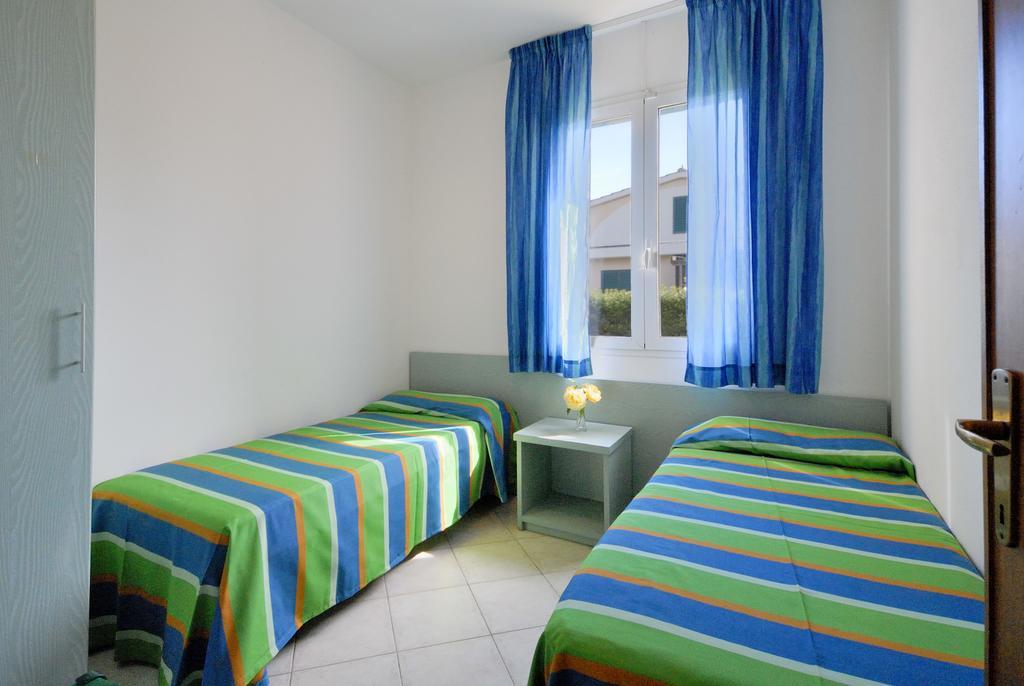 La Cecinella Apartments Marina di Cecina Bagian luar foto