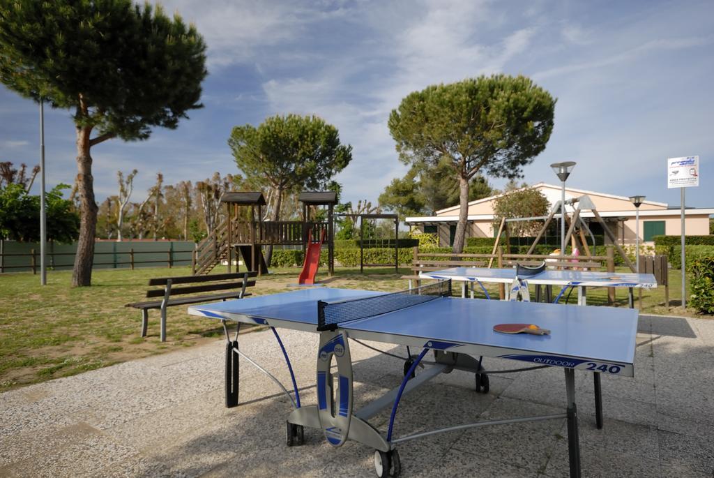 La Cecinella Apartments Marina di Cecina Bagian luar foto