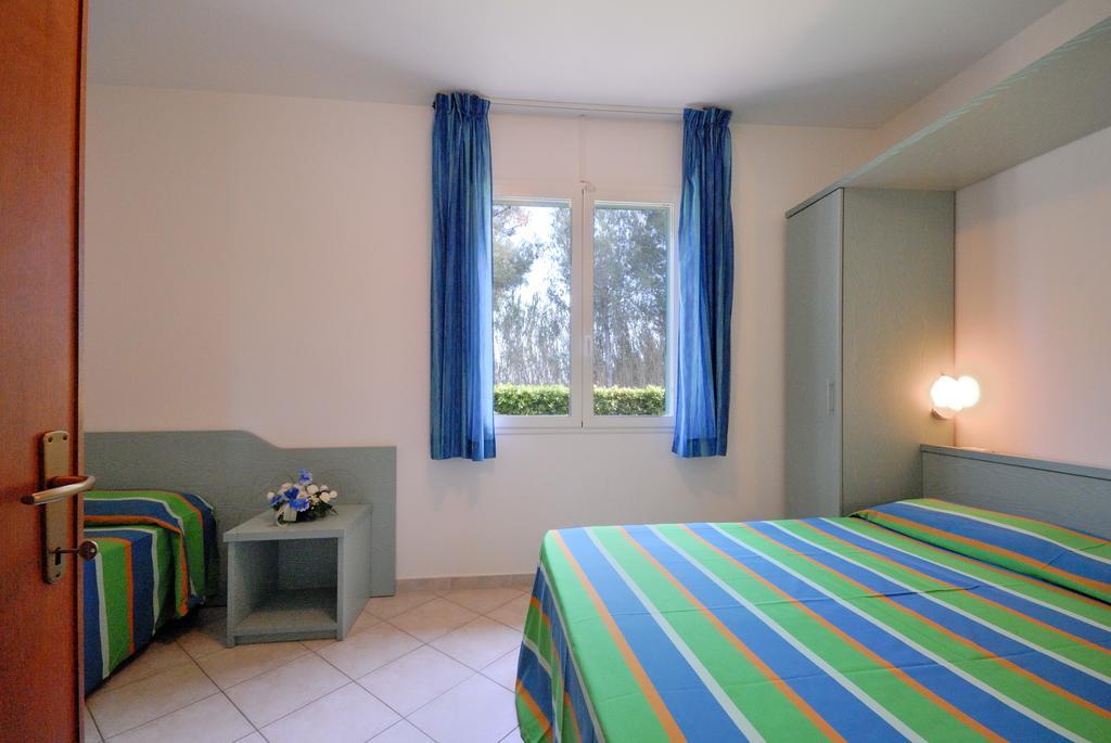 La Cecinella Apartments Marina di Cecina Bagian luar foto