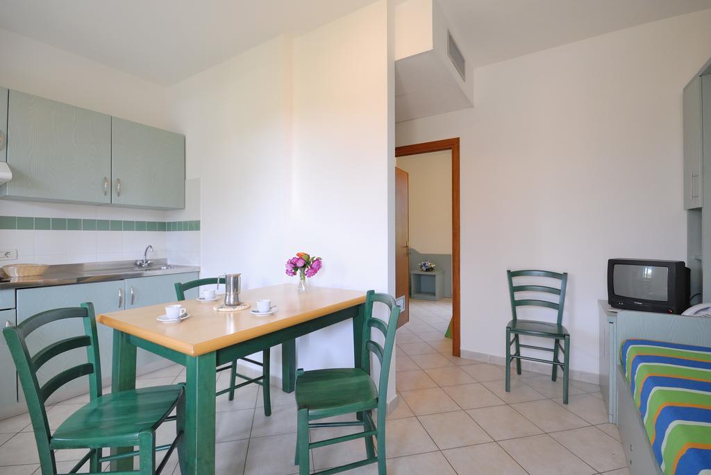La Cecinella Apartments Marina di Cecina Bagian luar foto