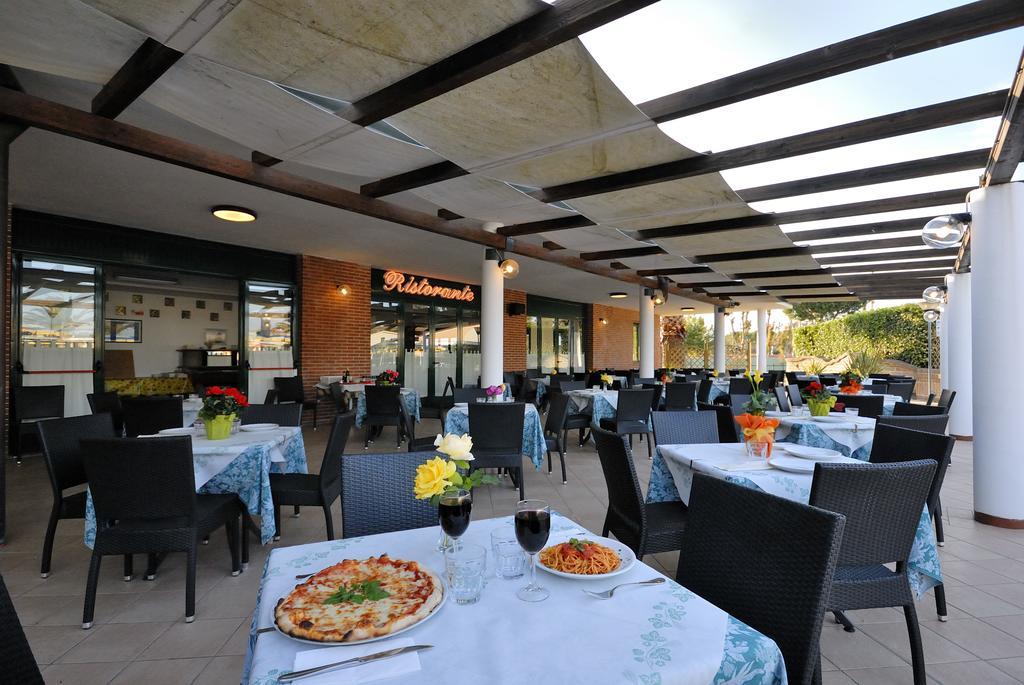 La Cecinella Apartments Marina di Cecina Bagian luar foto